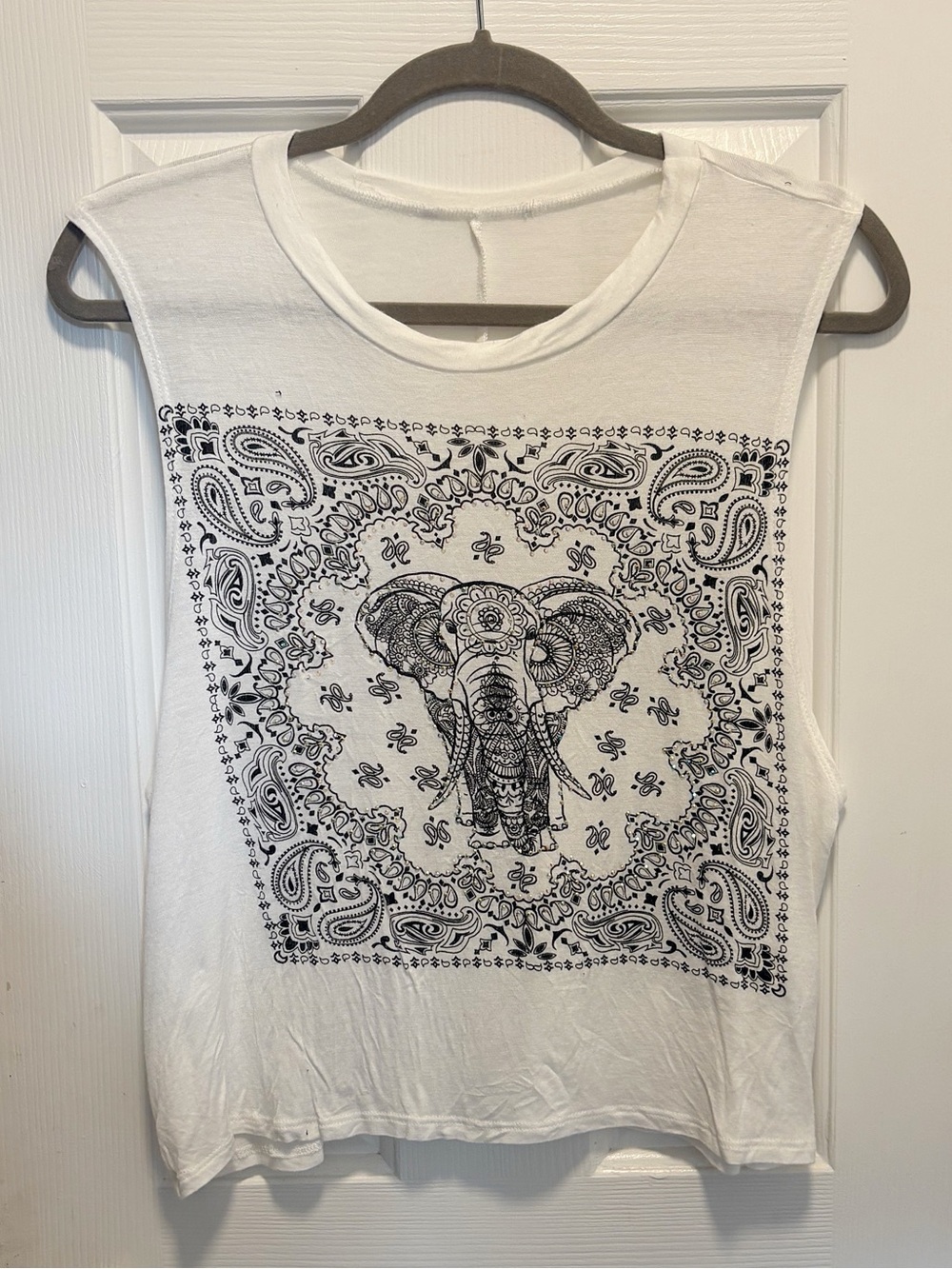 ♥️💖 Sparkly White Elephant Cropped Muscle Tee Sheer Light Rhinestones